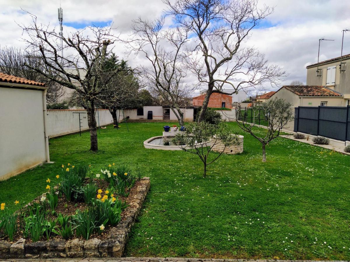 Maison Plain Pied Avec Jardin, Terrasse Et Veranda Cognac Esterno foto